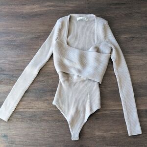Elegant Beige Ribbed Bodysuit